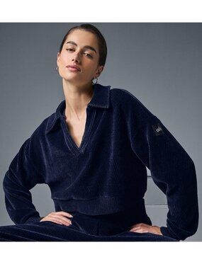 Alo Cropped Cozy Day Henley Pullover Navy V-Neck Velvet Velour Chevron Sweater S